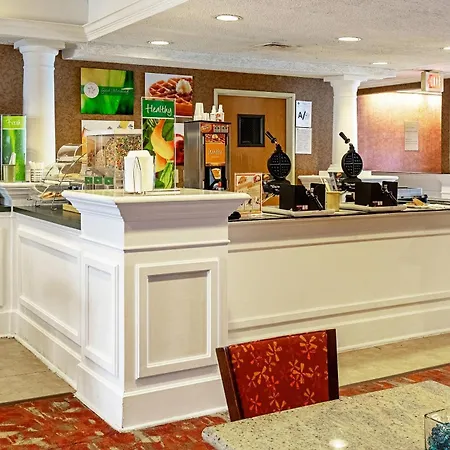 Quality Suites San Antonio Northeast-2