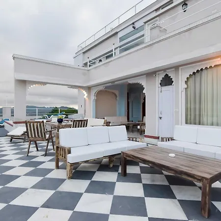 Raj Kuber - A Boutique Lake View Hotel-2