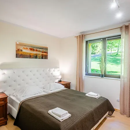 Zloty Potok Resort Oferta 2026 Domki Nad Jeziorem Zlotnickim Prywatna Plaza Camping Pokoje Tuz Przy Lesie Oraz Restauracja-3