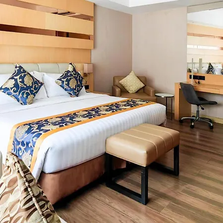 Best Western Plus Metro Clark-3