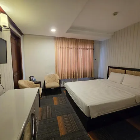 Dong Kinh Hotel-2