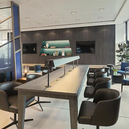 Sheraton Frankfurt Airport Hotel & Conference Center-3