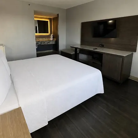 Days Inn By Wyndham El Paso I-10 East-2