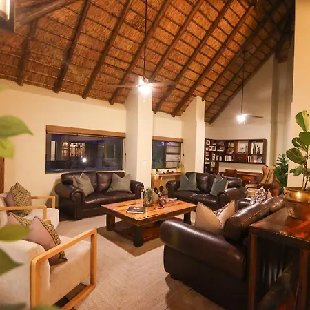 Senalala Safari Lodge-2