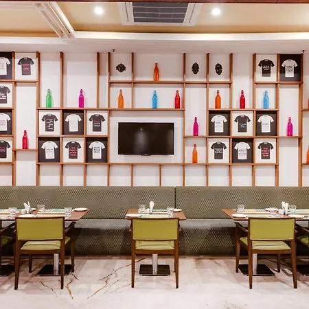 Lemon Tree Hotel, Sector 60, Gurugram-2