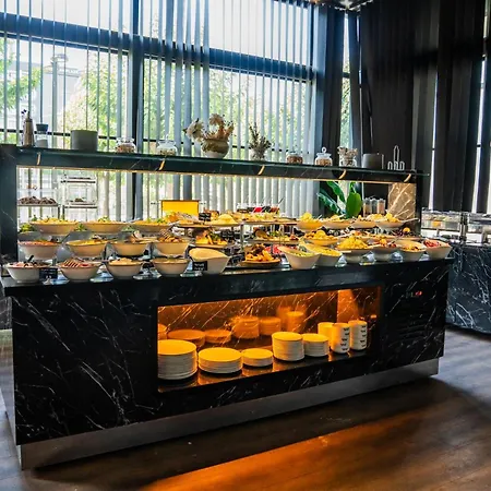 Marlen Hotel Bayrakli-3