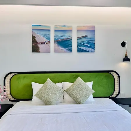 Hillside Sunset Apartment-2