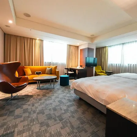 Via Hotel Breeze-2