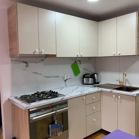 Central And Cozy X 4 Tirana Victoria Apartments-2