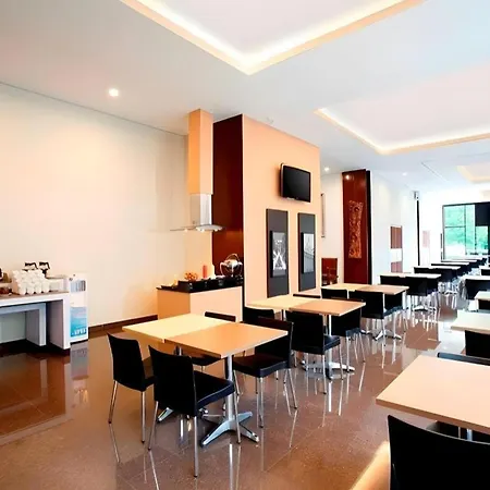Amaris Hotel Pasar Baru-2