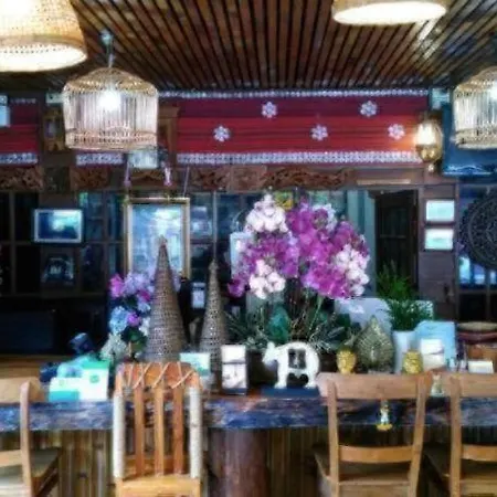 Loghome Boutique-3