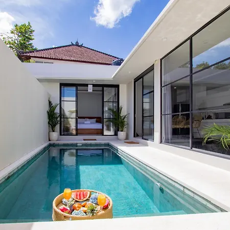 Letto Villas - Secluded Pool Escape Near Local Hotspots-2