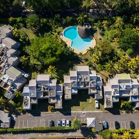 Beachfront Duplex With Estate Pool-3