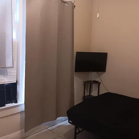Hostel Tampa, 15 Minutes To Airport, Near Ybor City, Downtown, Self Check-In-3