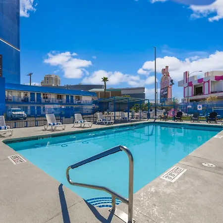 Travelsuites Hotel-3