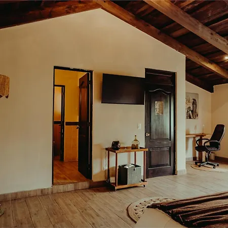Taura Wellness House - Boutique Stay & Experiences In Antigua Guatemala-3