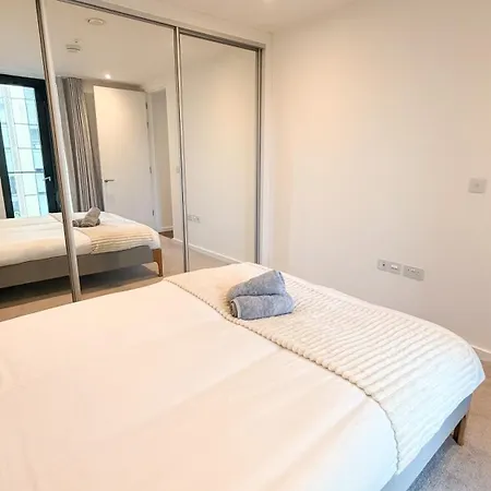 2Br 2Ba Apartment In The Heart Of Manchester-3