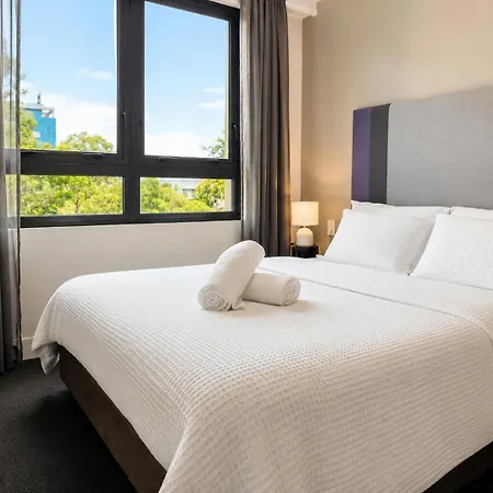 Stylish 1 Bedroom Apartment - Parramatta Cbd - Free Parking - Corporate Or Leisure-2