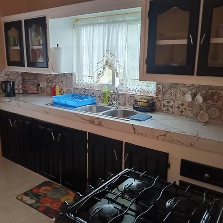 Dede'S Place-3