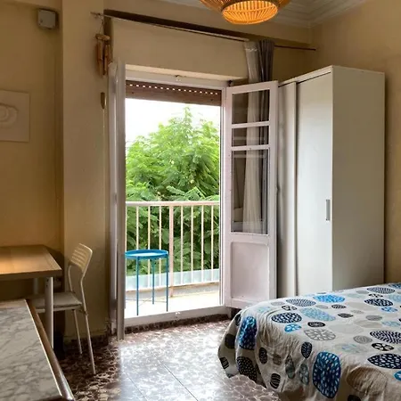 Mediterraneo Rooms Shared Flat 7Min Beach Las Arenas Rent More 10 Days-2