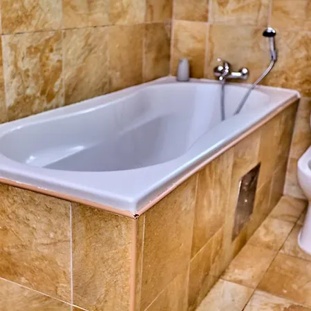 Potato Suites N Spa-2