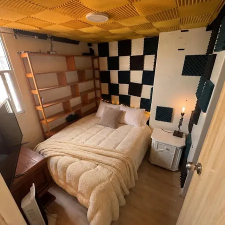 Studio Wtc Premium Business Bedroom-3