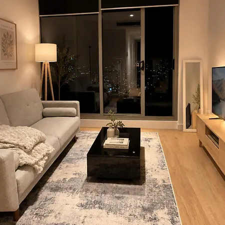 Skyline Living Melbourne-3