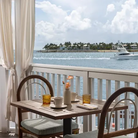Ocean Key Resort & Spa, A Noble House Resort-2