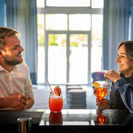 Grand Magic Hotel Marne La Vallee-3