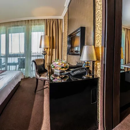 Hotel Delibab-2