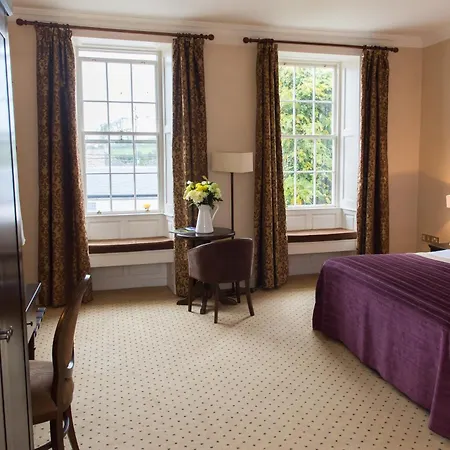 Baileys Hotel Cashel-2