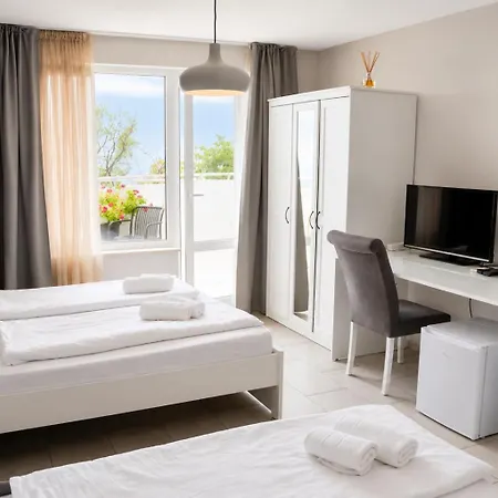 Family Hotel Albizia Beach-3