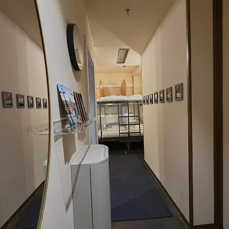 Chillout Hostel Zagreb-3