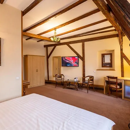 Hotel Am Ring-3