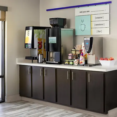 Garner Hotel Denver Airport By Ihg-2
