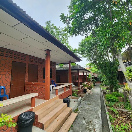 Coral Resort & Bungalows-2
