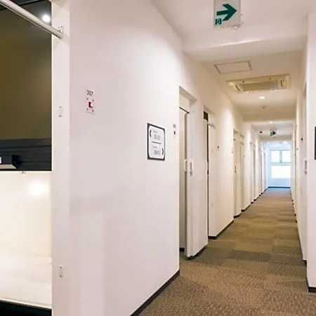 Capsule Hotel Cube Hiroshima-3