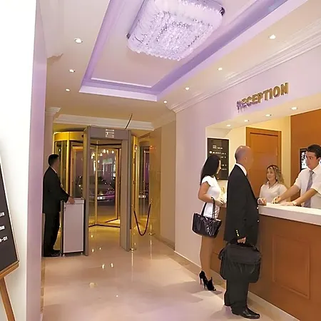The City Hotel-3