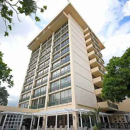 Courtleigh Hotel & Suites-2