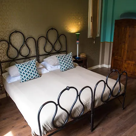 Frimi Boutique Rooms B&B-2
