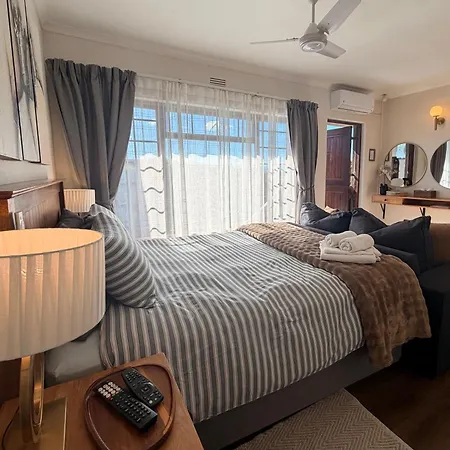 Dolphin Circle Bed And Breakfast-2