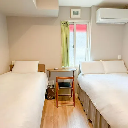 Shinjuku Warm House-3