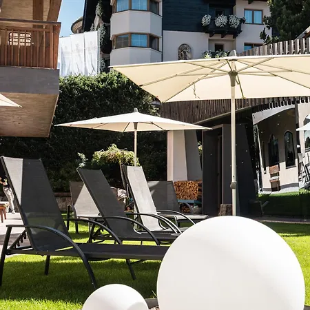 Hotel Cosmea - Your Dolomites & Honeymoon Experience-2