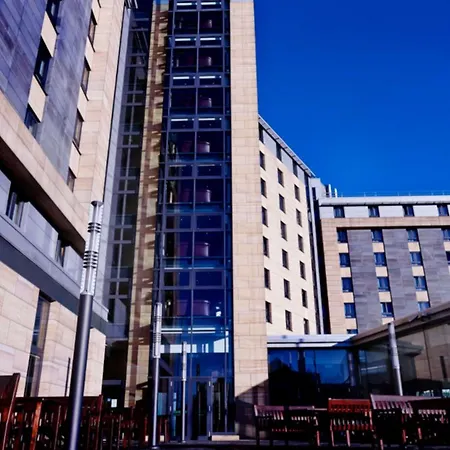 Clayton Hotel, Leeds-2