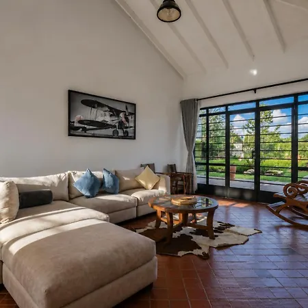 The Landing Nanyuki Cottages One Bedroom-3