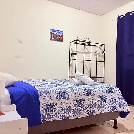 Blue Moon Hostel-2