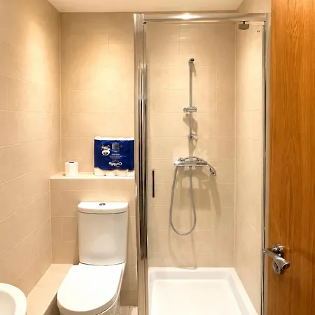 Cozy 1Br Flat Nr Train Station-3