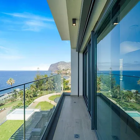 Aqua Luxe Apartment-3