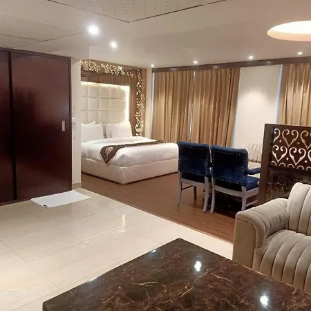 Hotel Signature Grand-3