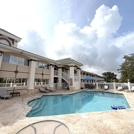 Jc Inn-2